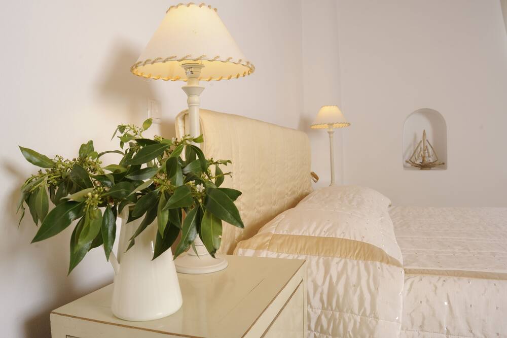 Photo of Bedroom in Kato Fellos