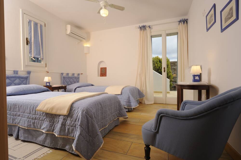 Photo of Bedroom in Kato Fellos