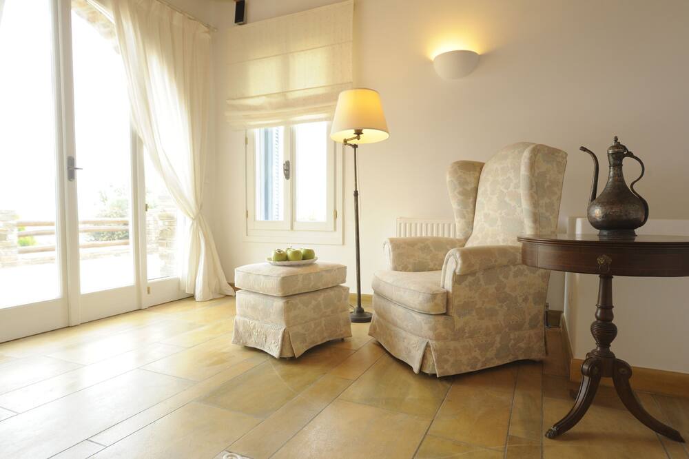 Photo of Livingroom in Kato Fellos