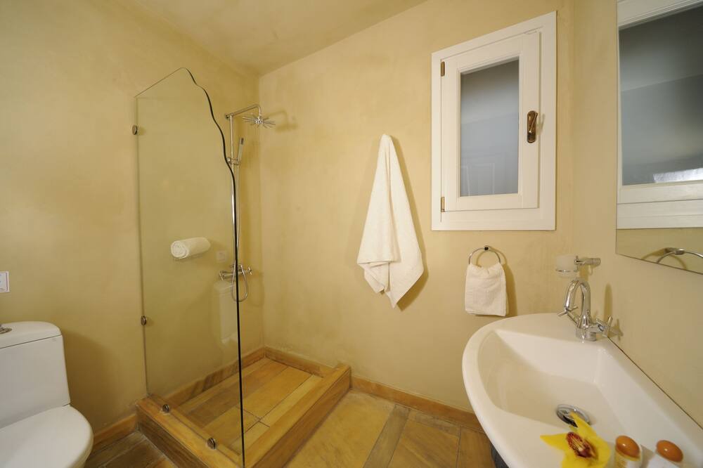 Photo of Bathroom in Kato Fellos