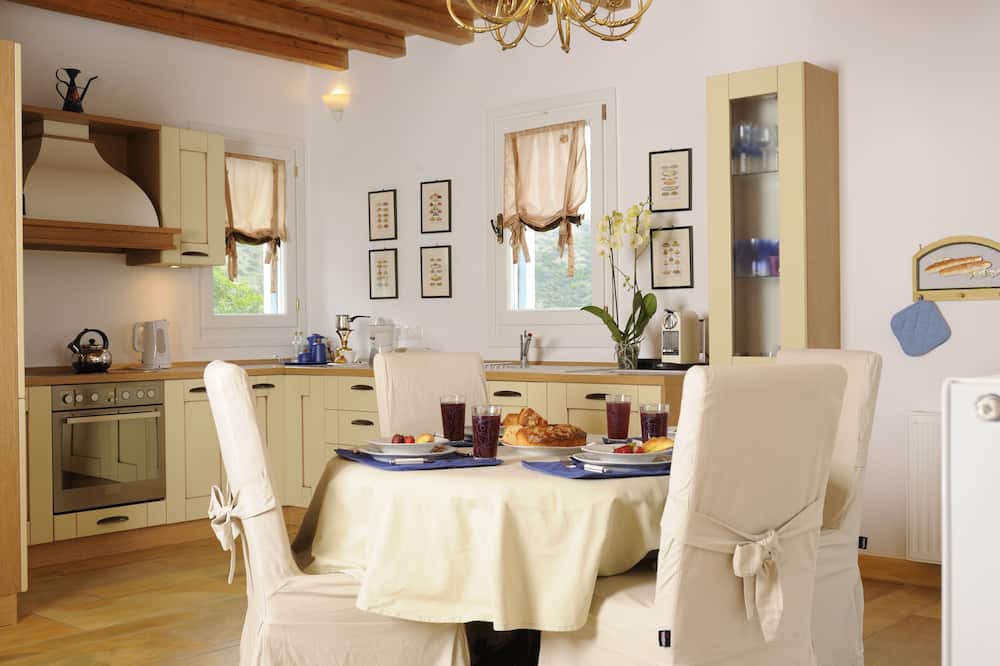 Photo of Kitchen in Kato Fellos