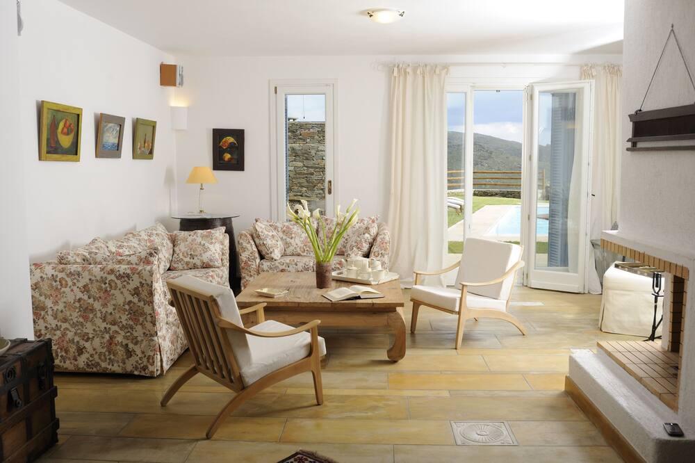 Photo of Livingroom in Kato Fellos