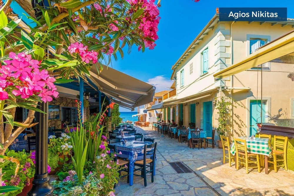 Photo of Outdoor in Mikros Gialos