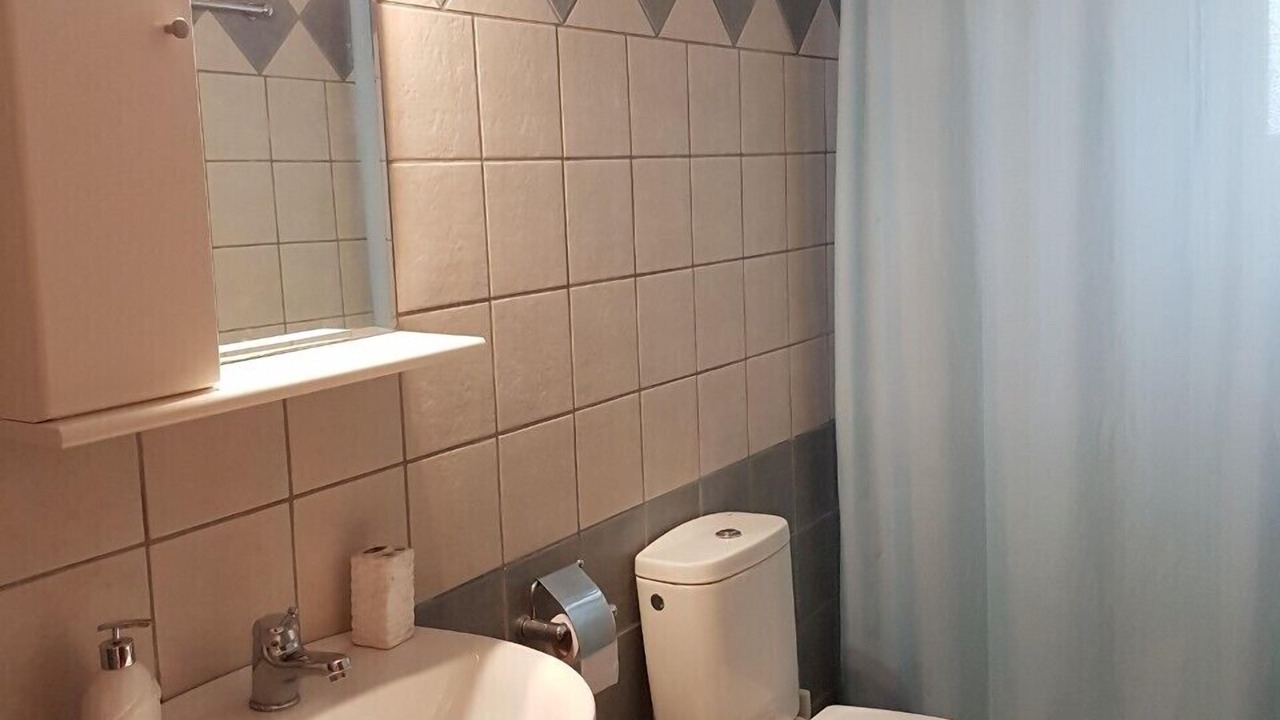 Photo of Bathroom in Glinado
