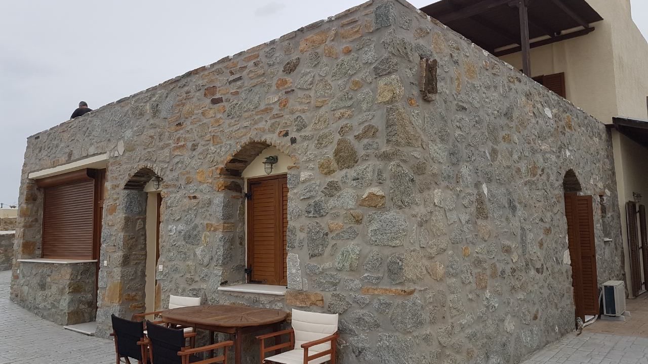Photo of Outdoor in Glinado