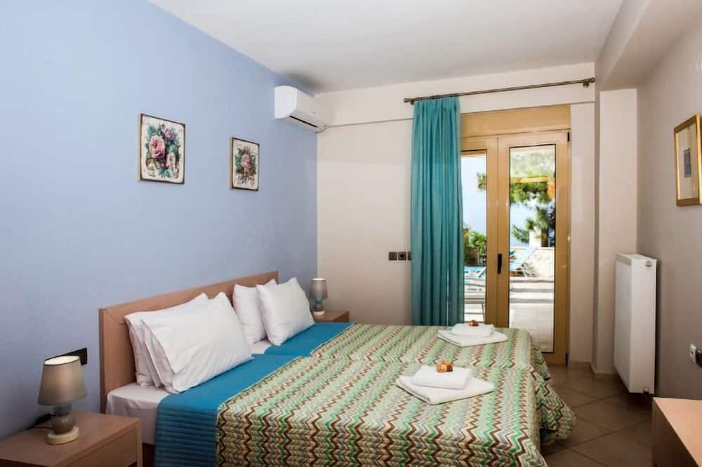 Photo of Bedroom in Roussospiti
