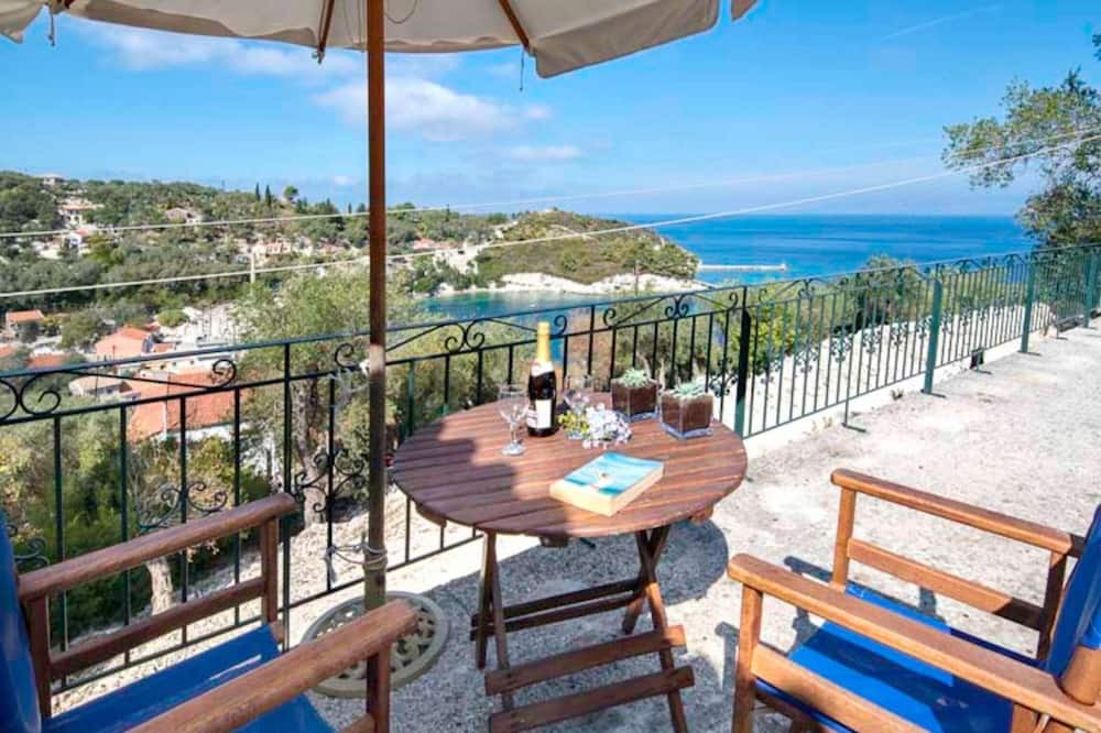 Photo of Patio Balcony in Longos