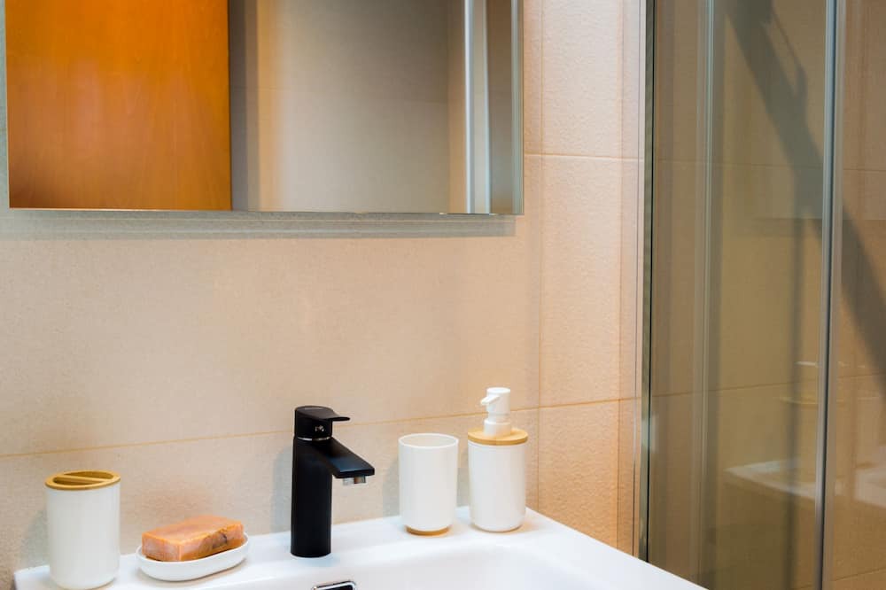 Photo of Bathroom in Amigdalokefali