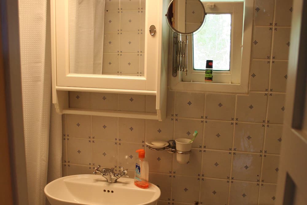 Photo of Bathroom in Vrachos