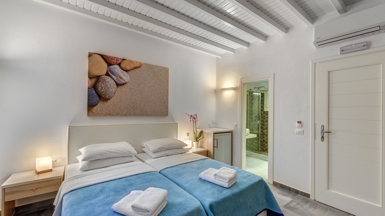 Photo of Bedroom in Tourlos