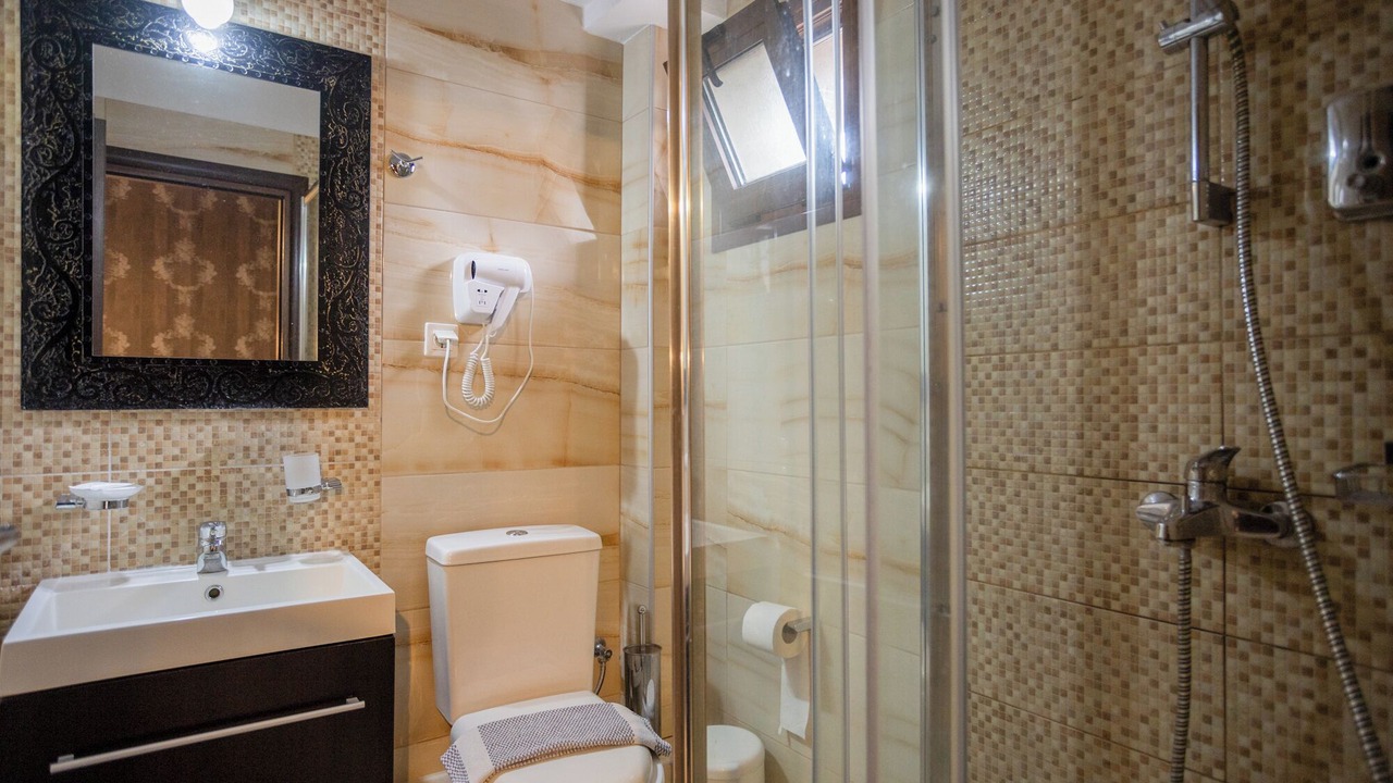 Photo of Bathroom in Kalambaka