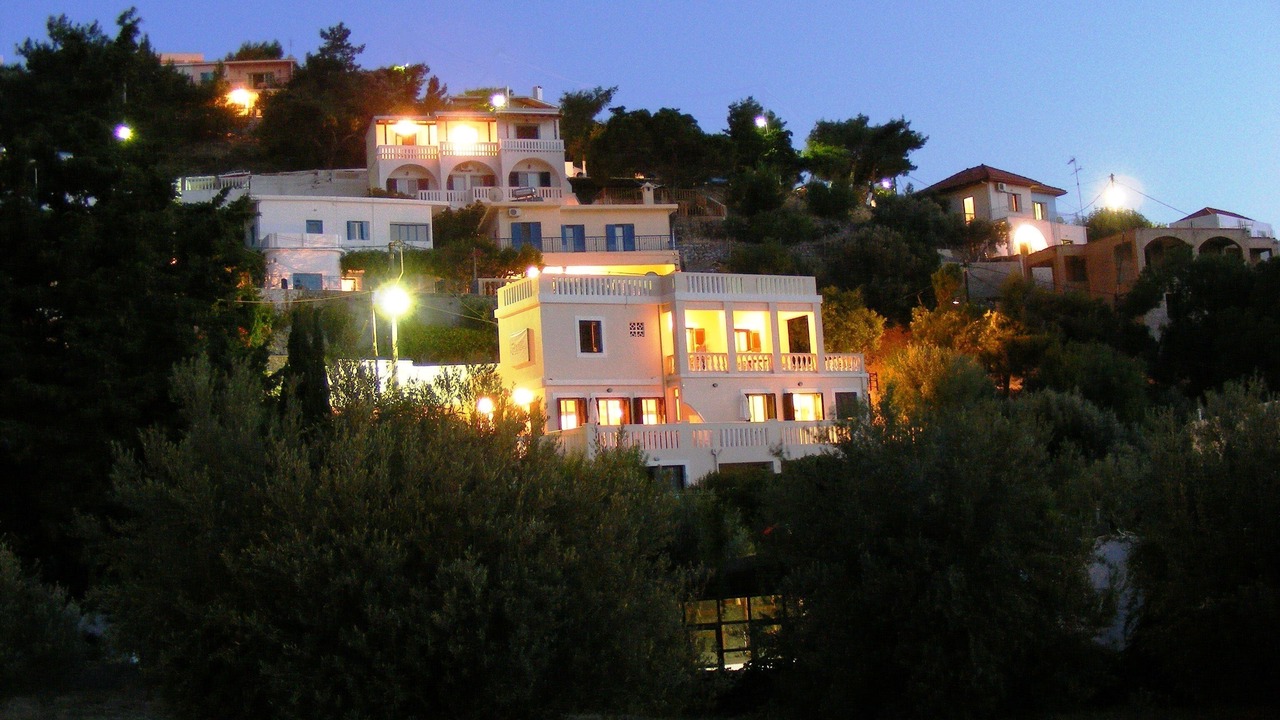 Photo of Outdoor in Mirties