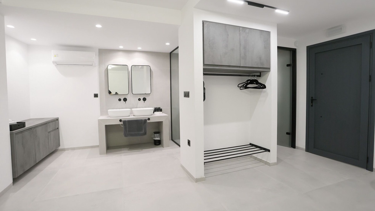 Photo of Bathroom in Scala