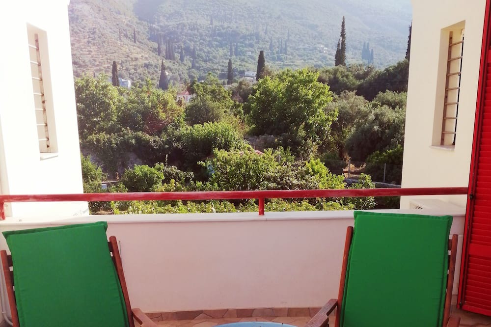 Photo of Patio Balcony in Galatas
