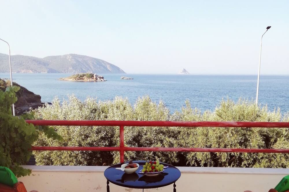 Photo of Patio Balcony in Galatas
