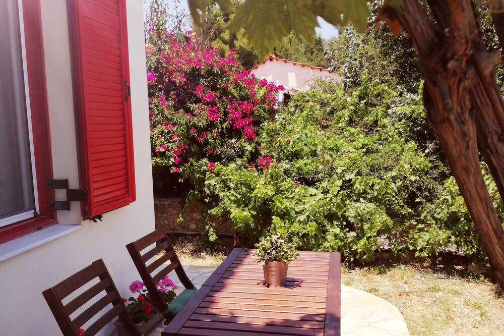 Photo of Patio Balcony in Galatas