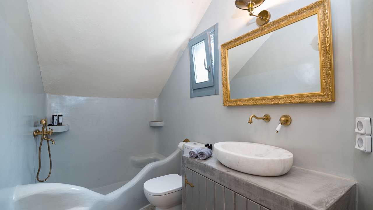 Photo of Bathroom in Koundouros