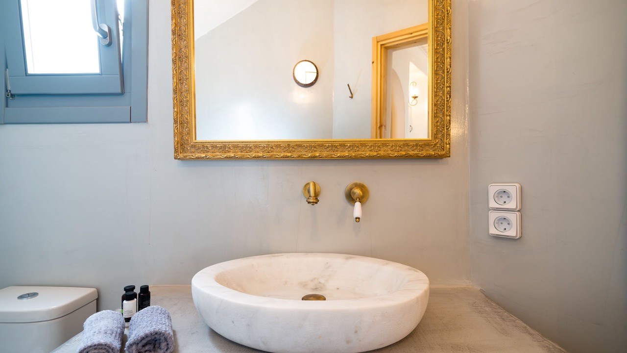 Photo of Bathroom in Koundouros