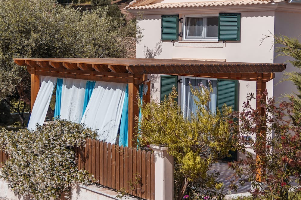Photo of Outdoor in Vitalades