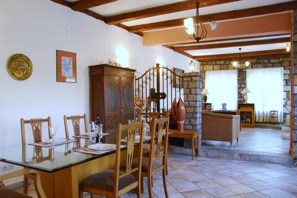Photo of Kitchen in Prina
