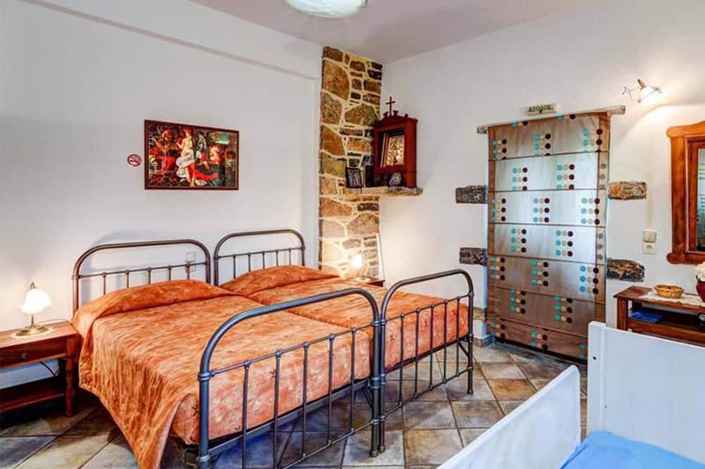 Photo of Bedroom in Prina