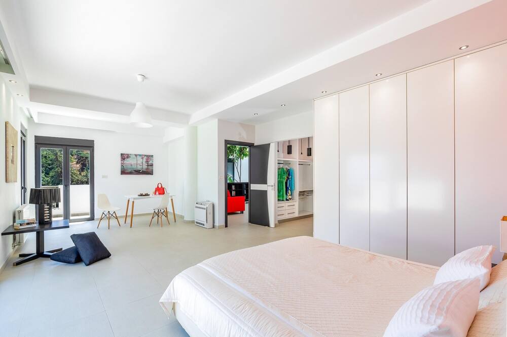 Photo of Bedroom in Kallithea