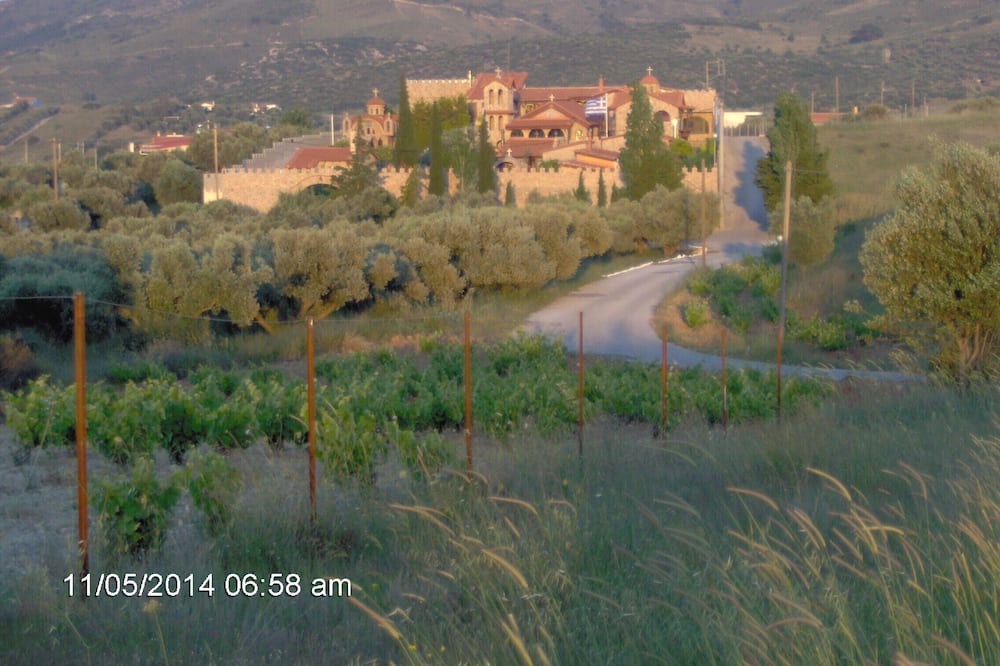 Photo of Outdoor in Charakas