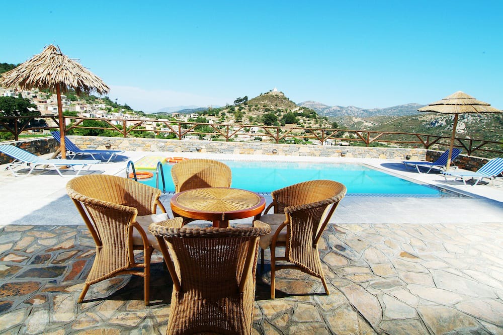 Photo of Outdoor in Prina
