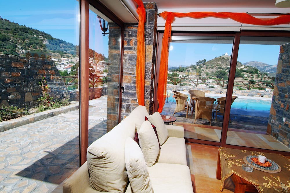 Photo of Patio Balcony in Prina