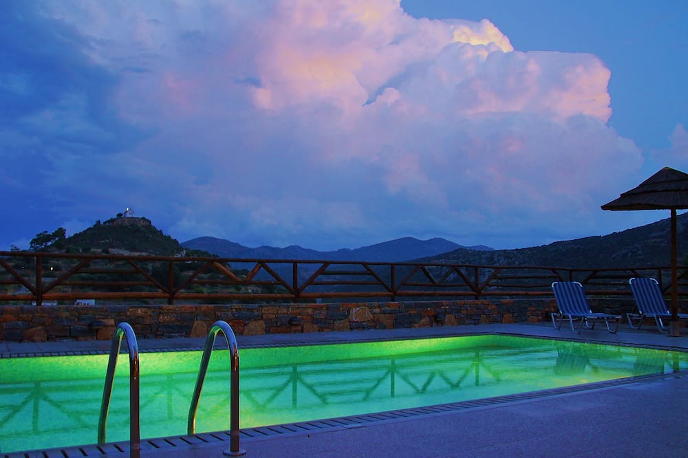 Photo of Outdoor in Prina