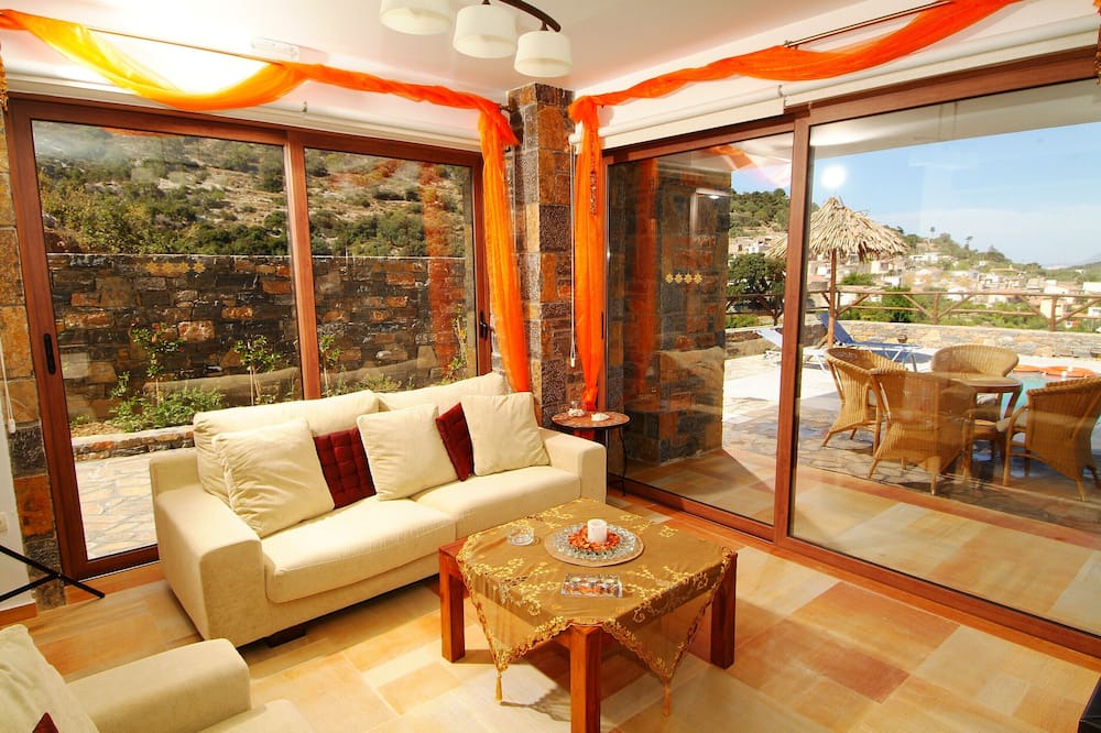 Photo of Livingroom in Prina