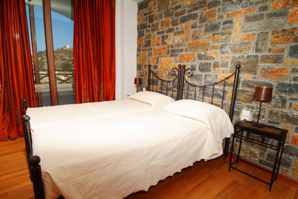 Photo of Bedroom in Prina