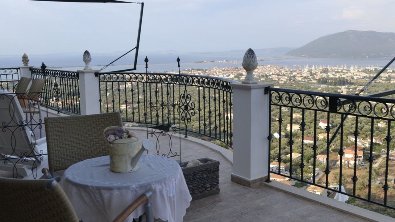 Photo of Outdoor in Apolpaina
