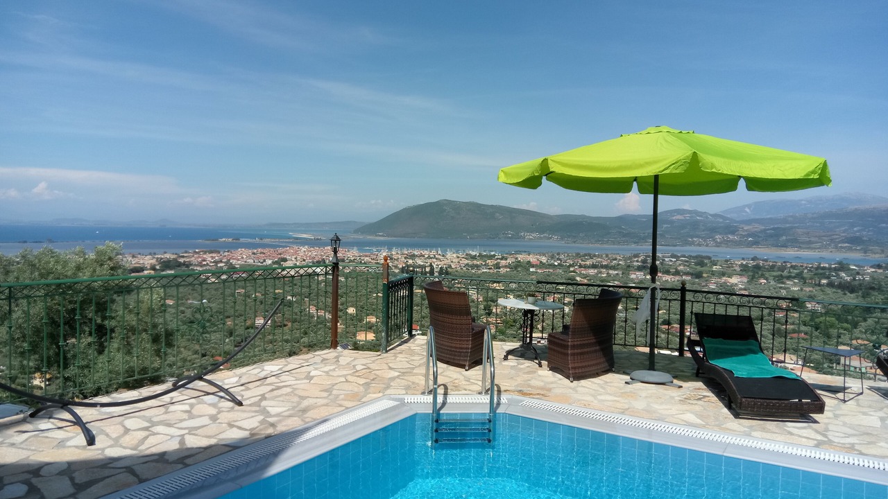 Photo of Outdoor in Apolpaina