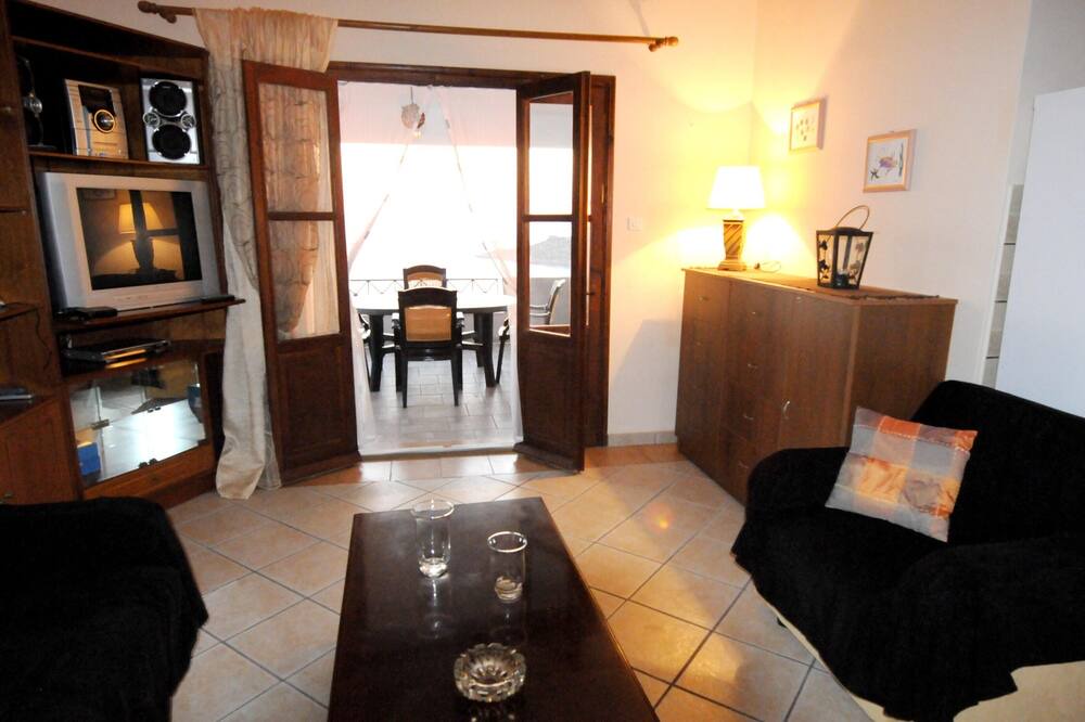 Photo of Livingroom in Mirties
