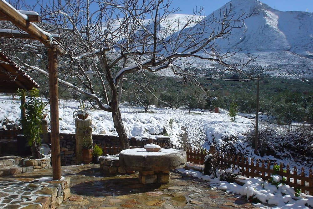 Photo of Outdoor in Minoa Pediada