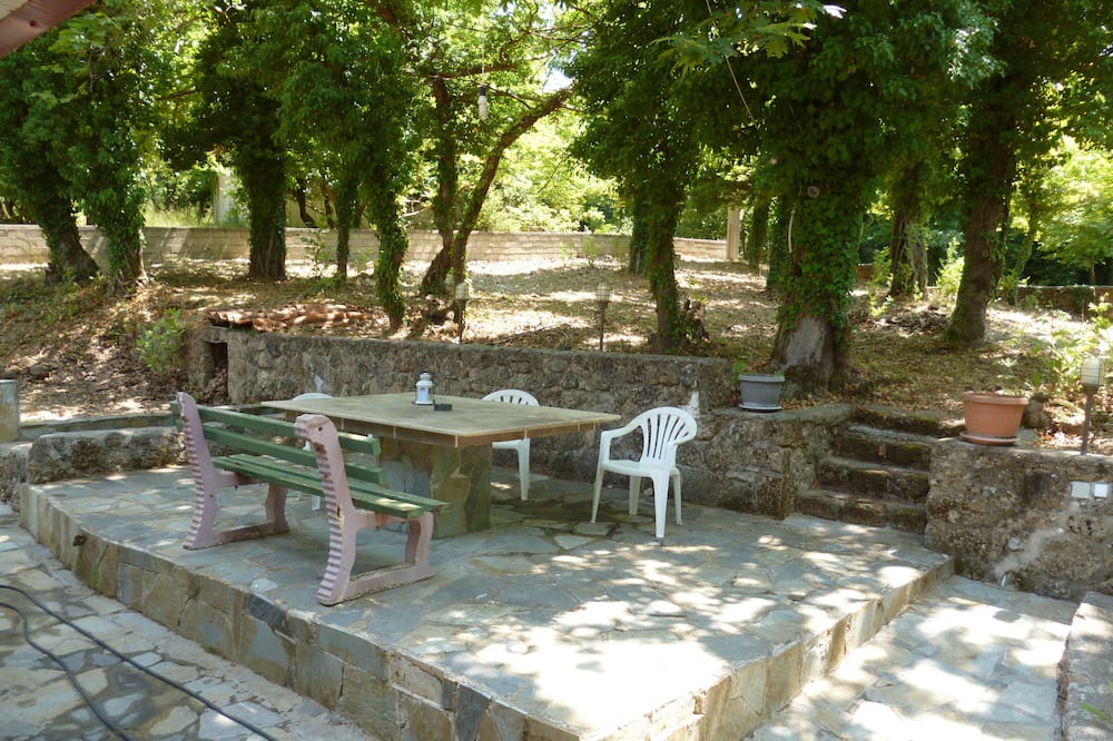 Photo of Patio Balcony in Seliana