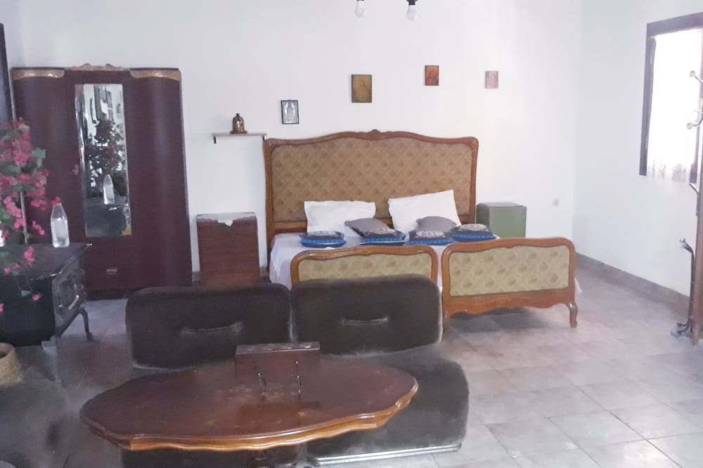 Photo of Bedroom in Seliana