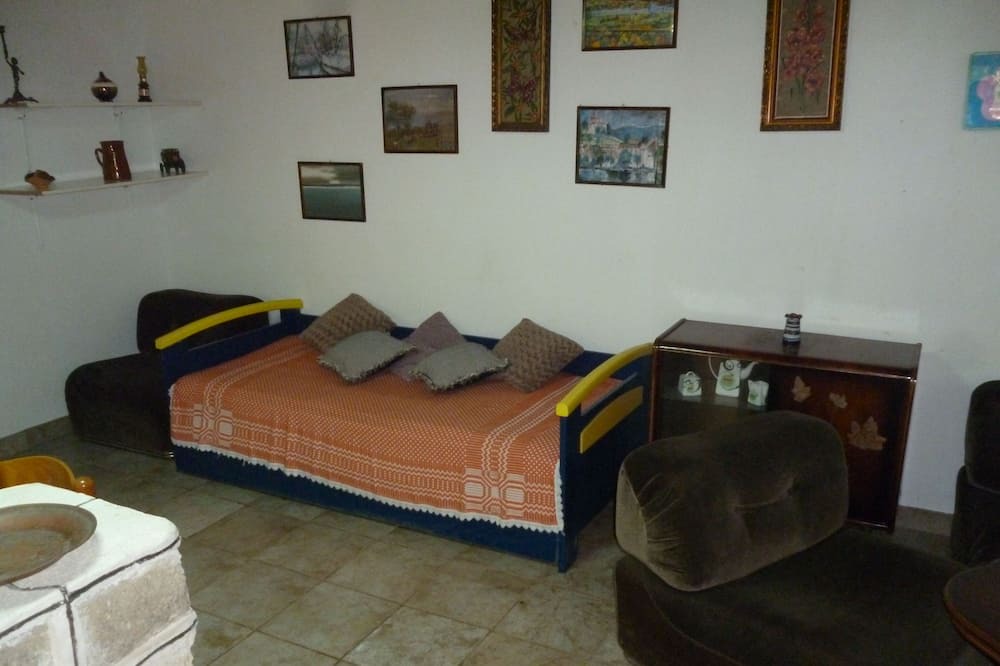 Photo of Bedroom in Seliana