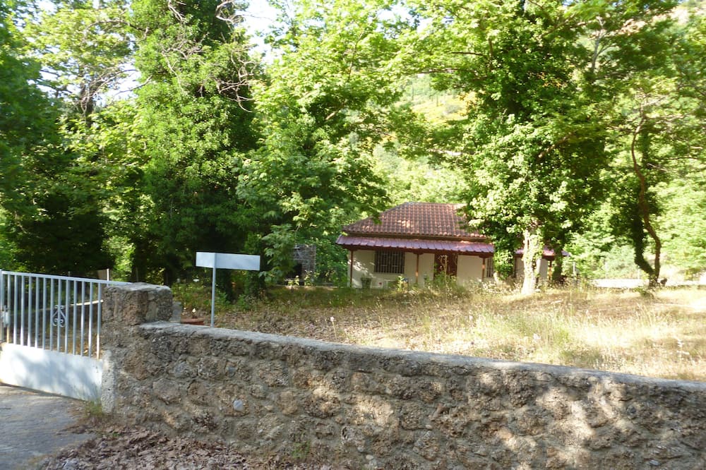 Photo of Outdoor in Seliana