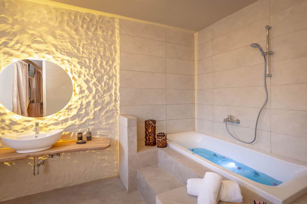 Photo of Bathroom in Ipsos
