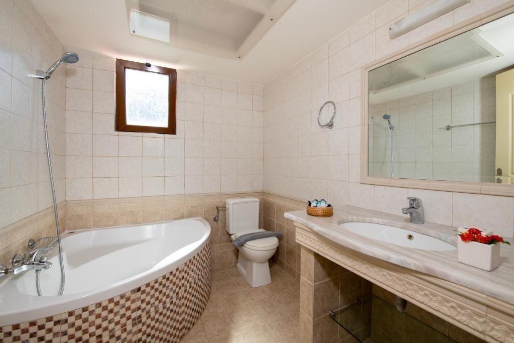 Photo of Bathroom in Prines