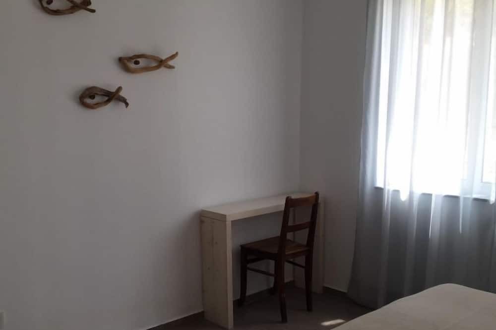 Photo of Bedroom in Plakalona