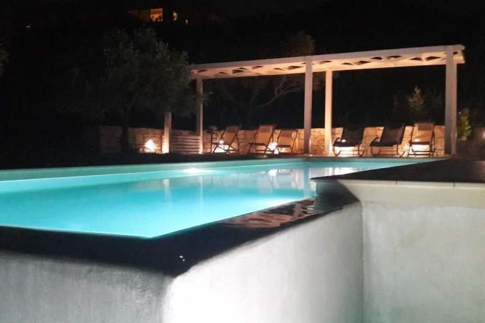 Photo of Outdoor in Plakalona