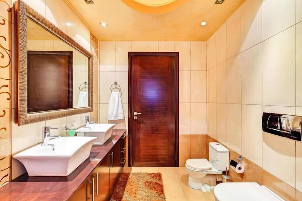 Photo of Bathroom in Kournas