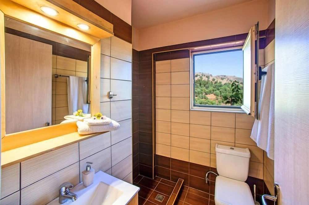 Photo of Bathroom in Mathes
