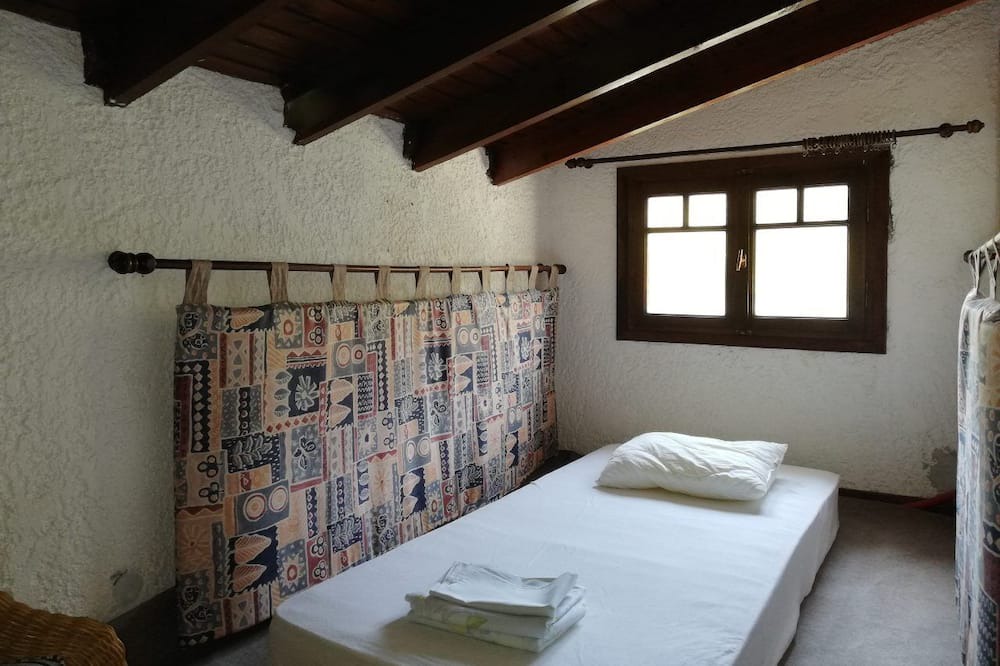 Photo of Bedroom in Melissopetra