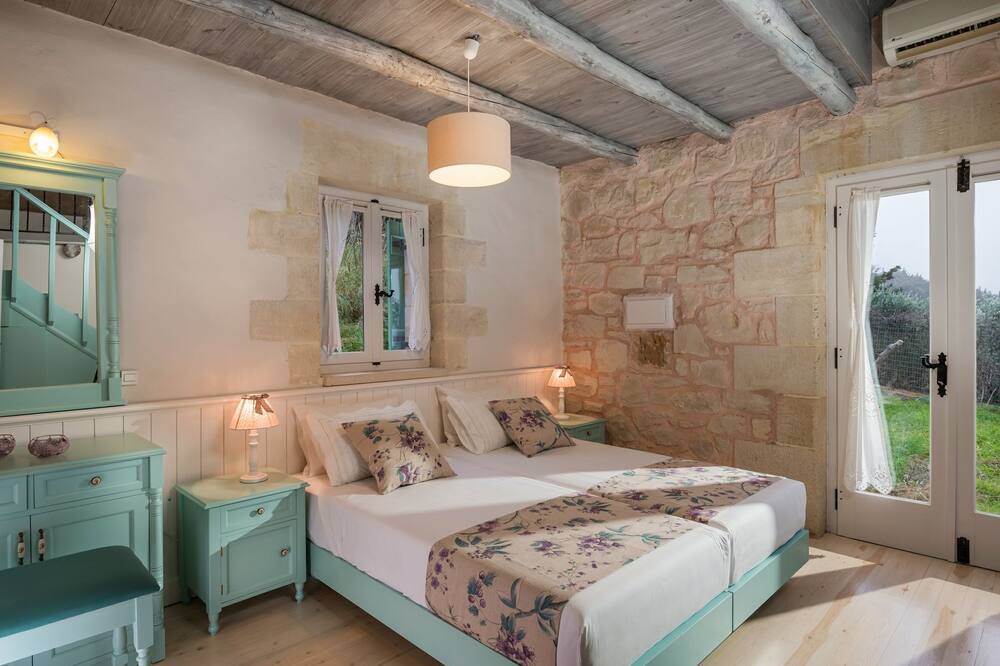 Photo of Bedroom in Filippos