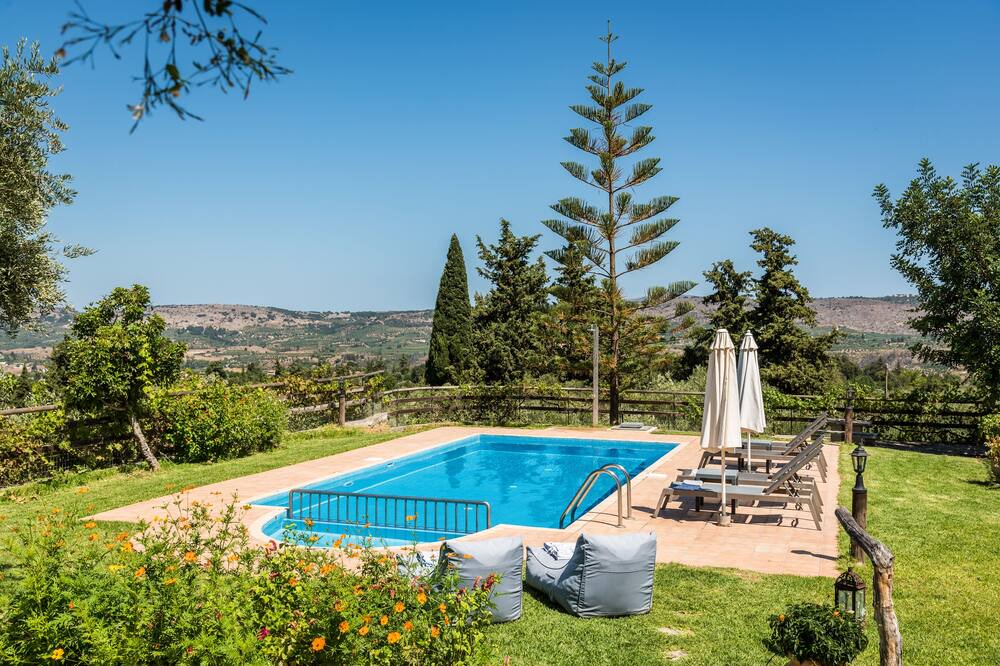 Photo of Outdoor in Filippos