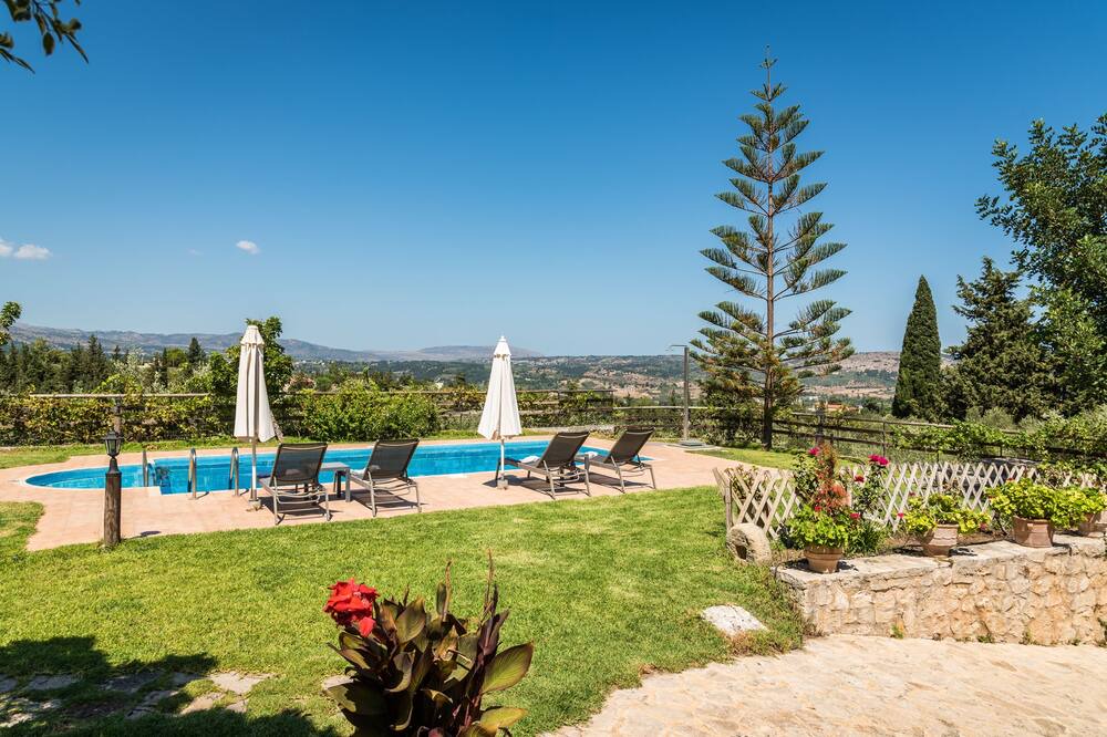 Photo of Outdoor in Filippos